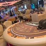 Platinum & Casino סאני ביץ'