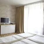 מלון Platinum & Casino סאני ביץ'
