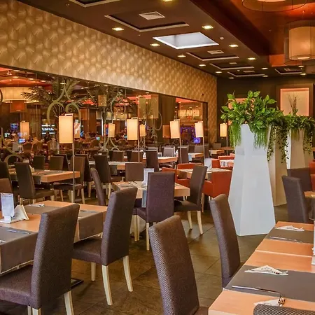 Platinum Hotel&casino 4*