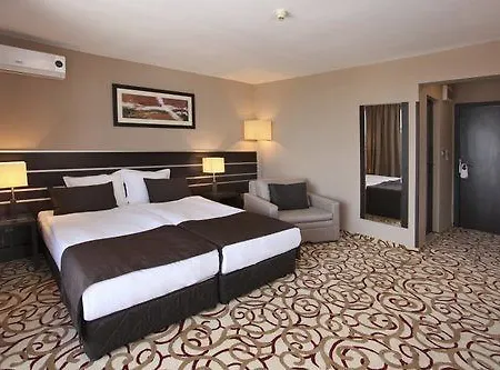 Hotel Platinum & Casino 4*