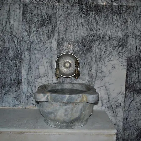 Platinum & Casino Hotel 4*